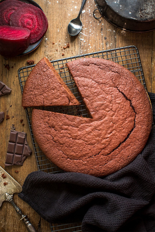 Moist chocolate-beetroot cake